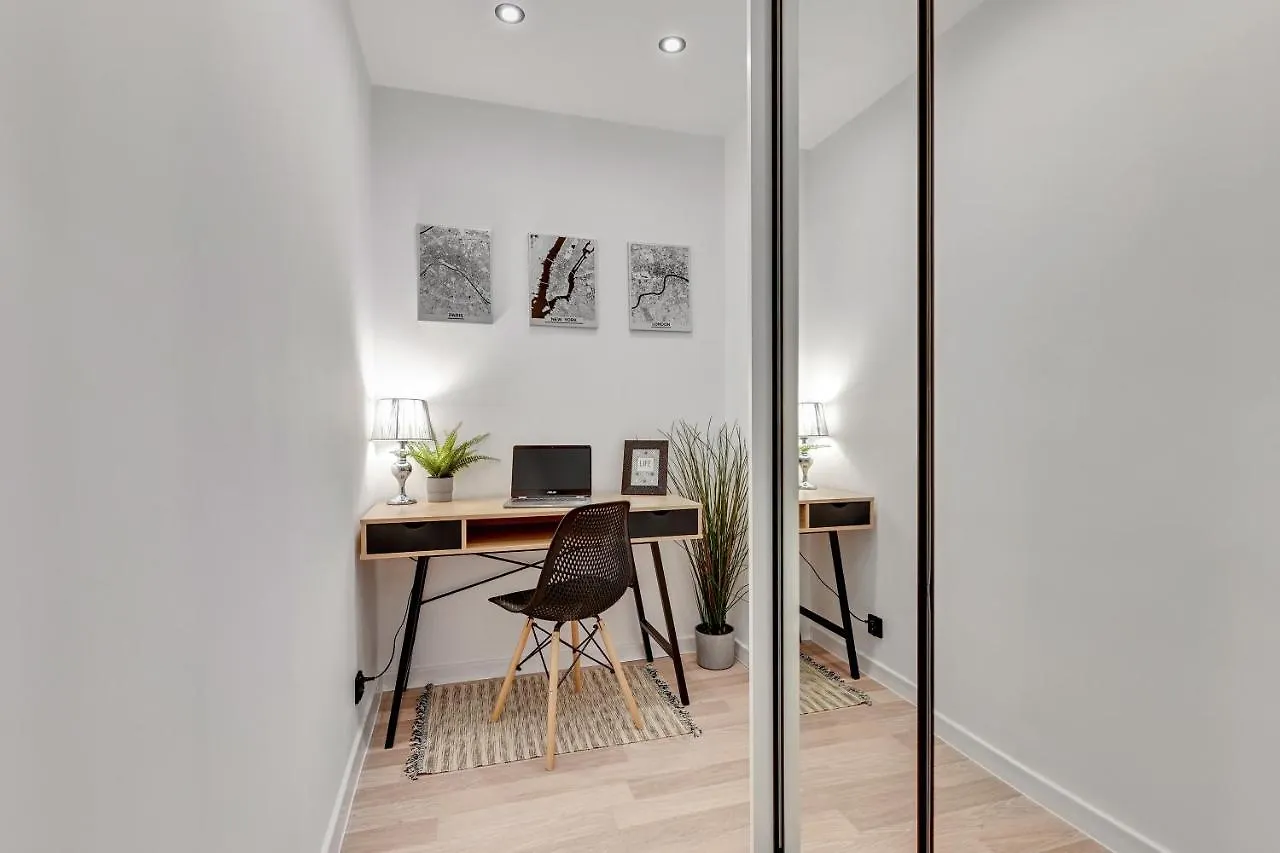 Ideal Apartments Seaside غدانسك 0*,  بولندا